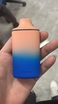 15ml 650mAh OEM Vapeのゴム製絵画6000パフの使い捨て可能なポッド