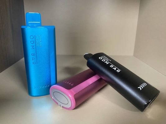 600mAh ファンキー ベイプ ファンキー Ti 7000 パフ 充電式 OEM 電子タバコ